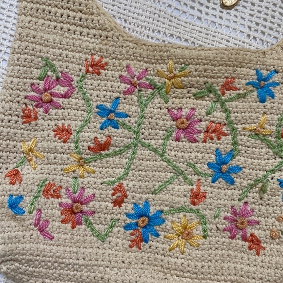 Vintage crochet floral crossbody - Picture 3 of 5
